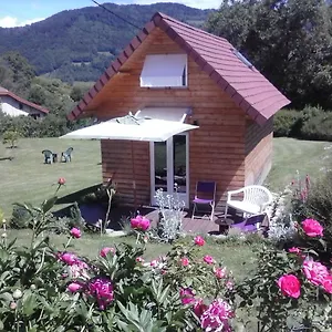 Chalet Le, Theys